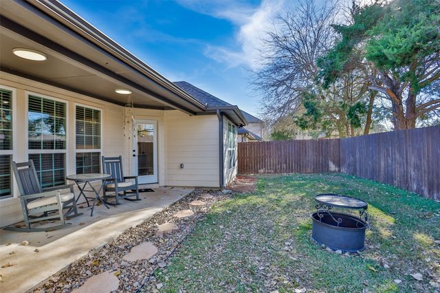 1135 Vintage Avenue, Gainesville, TX 76240