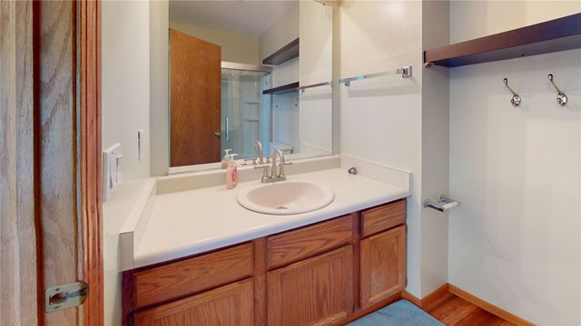 1225 E 14th Street, Norwalk, IA 50211