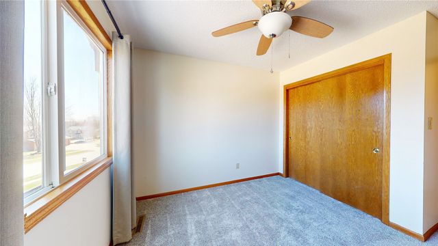 1225 E 14th Street, Norwalk, IA 50211