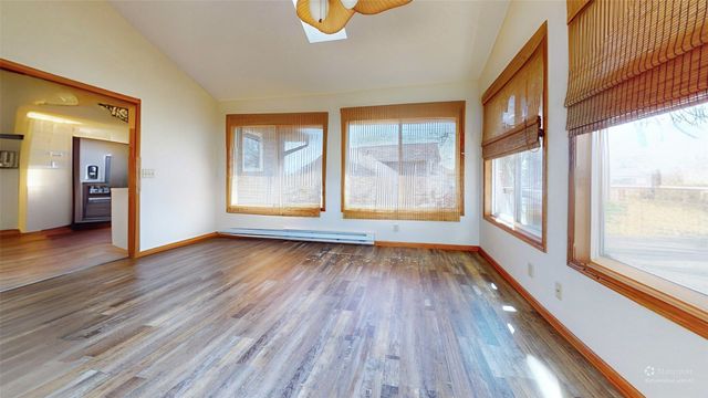 1225 E 14th Street, Norwalk, IA 50211