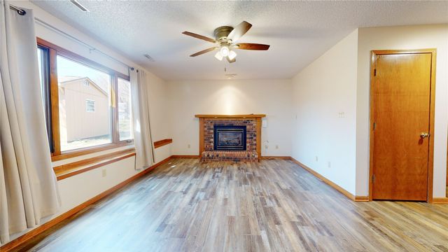 1225 E 14th Street, Norwalk, IA 50211