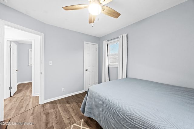 4811 Fister Ct, Louisville, KY 40258