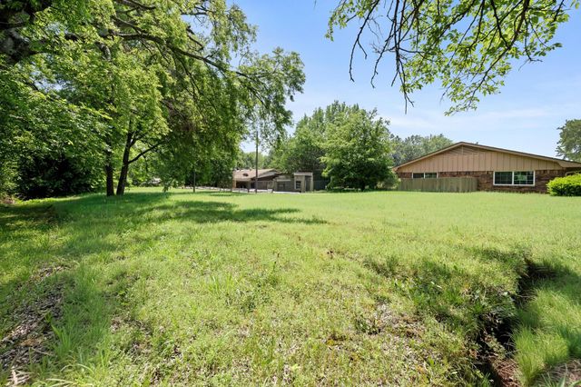 602 Wes Michael Road, Bonham, TX 75418