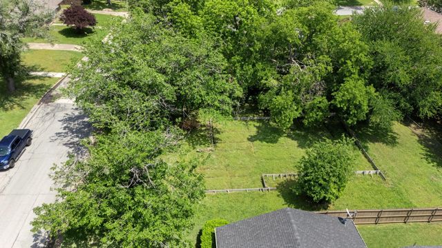 602 Wes Michael Road, Bonham, TX 75418