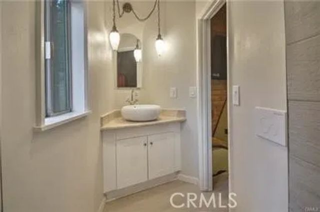 31438 Easy Street, Running Springs, CA 92382