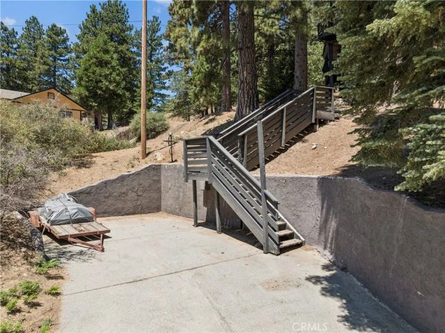 31438 Easy Street, Running Springs, CA 92382
