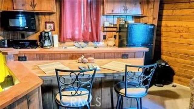 31438 Easy Street, Running Springs, CA 92382