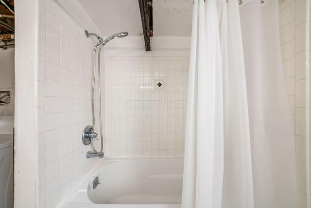 702 E Weisheimer Road, Columbus, OH 43214