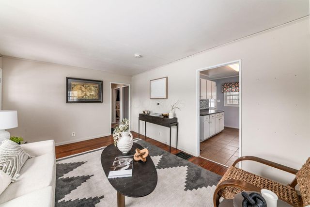 702 E Weisheimer Road, Columbus, OH 43214