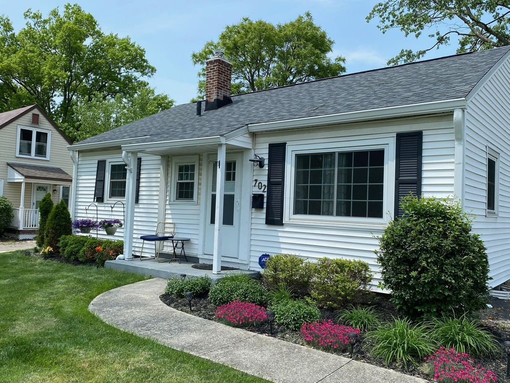 702 E Weisheimer Road, Columbus, OH 43214