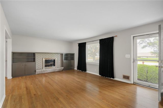 10809 E 47th Street, Kansas City, MO 64133
