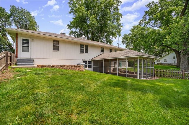 10809 E 47th Street, Kansas City, MO 64133