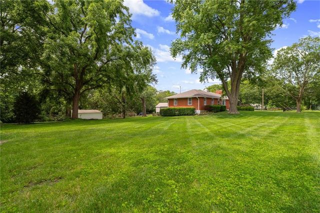 10809 E 47th Street, Kansas City, MO 64133