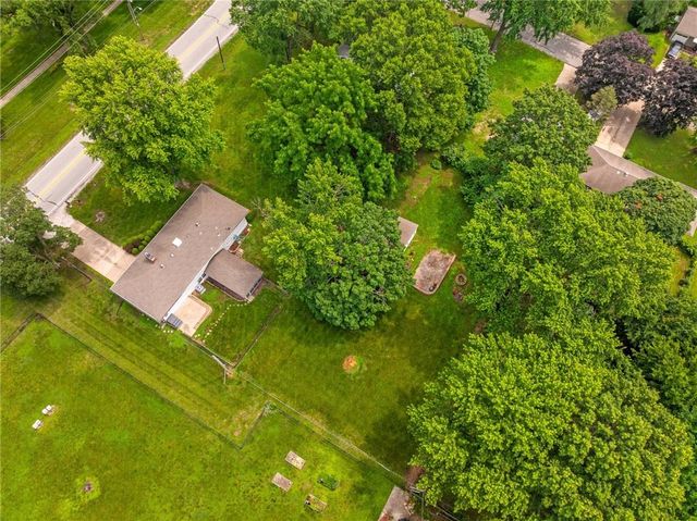 10809 E 47th Street, Kansas City, MO 64133