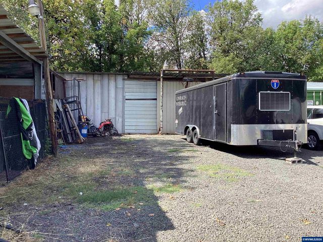 260 Charlotte St NE, Albany, OR 97322