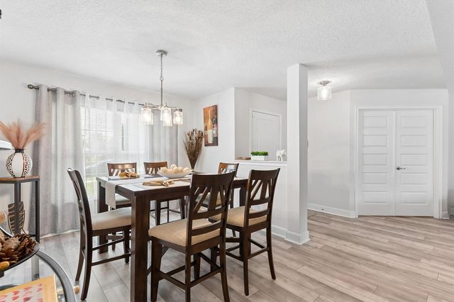 1862 SW Monterrey Lane, Port St. Lucie, FL 34953