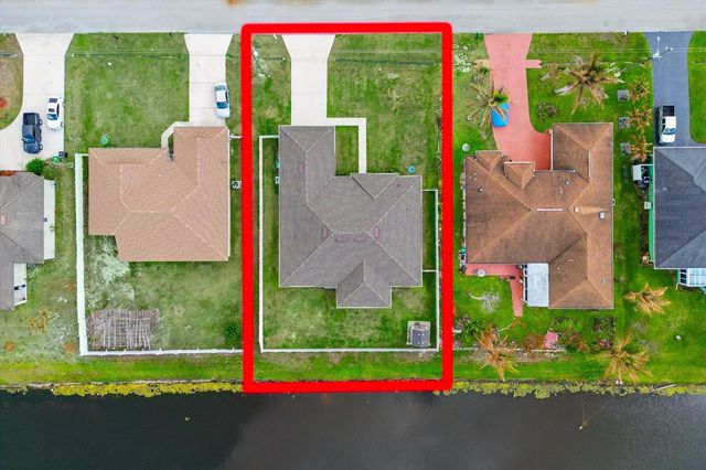 1862 SW Monterrey Lane, Port St. Lucie, FL 34953