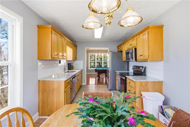 6049 Mill Rose Trace, Flowery Branch, GA 30542