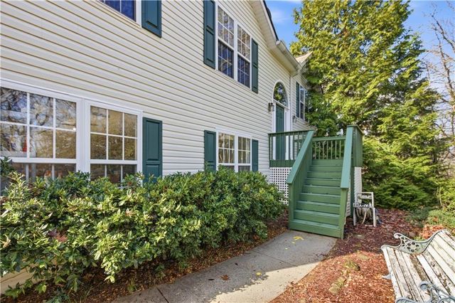 6049 Mill Rose Trace, Flowery Branch, GA 30542