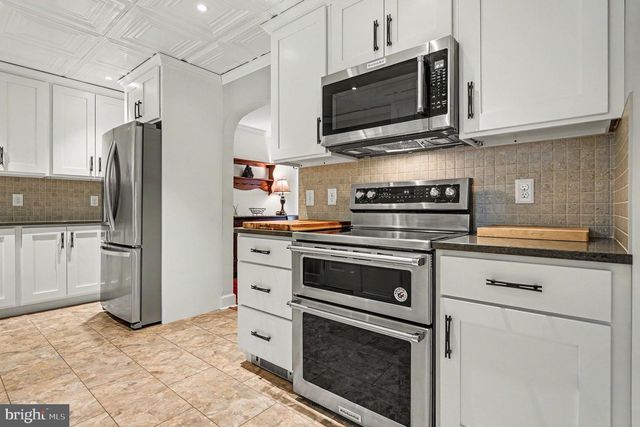 683 RIDGE RD, Spring City, PA 19475