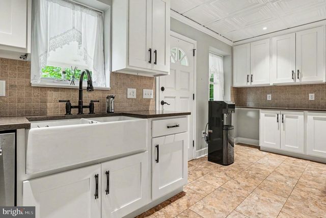 683 RIDGE RD, Spring City, PA 19475