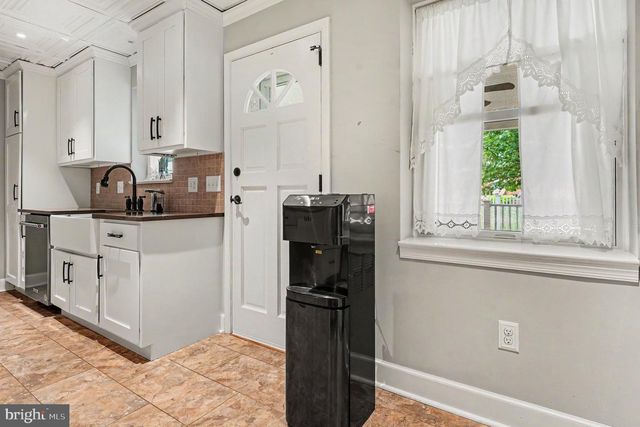 683 RIDGE RD, Spring City, PA 19475