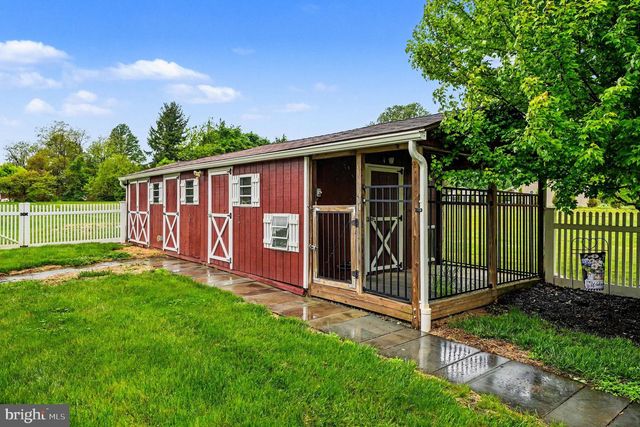 683 RIDGE RD, Spring City, PA 19475