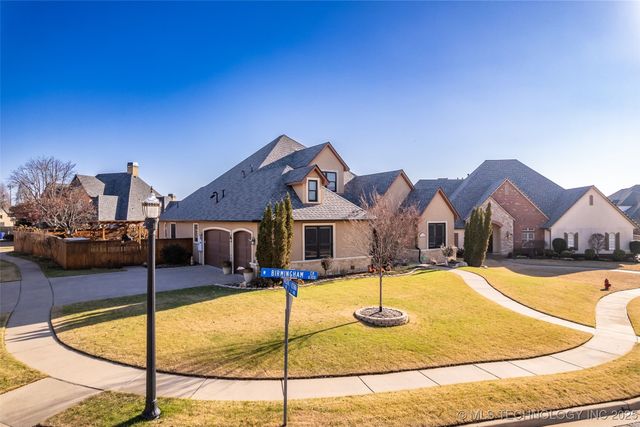 6101 W Birmingham Circle, Broken Arrow, OK 74011