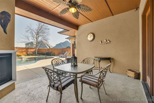 6101 W Birmingham Circle, Broken Arrow, OK 74011