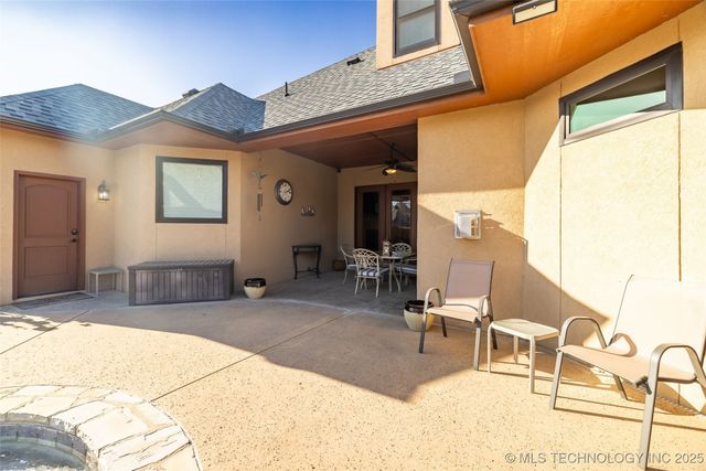 6101 W Birmingham Circle, Broken Arrow, OK 74011