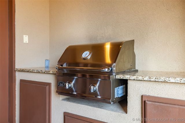 6101 W Birmingham Circle, Broken Arrow, OK 74011