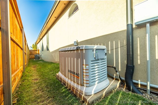 6101 W Birmingham Circle, Broken Arrow, OK 74011