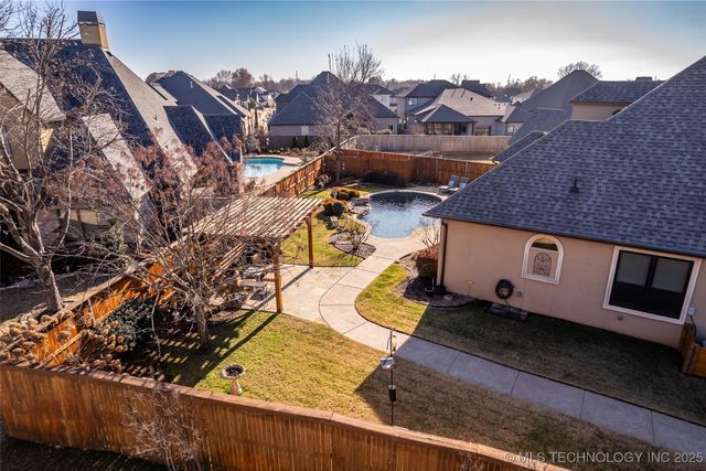 6101 W Birmingham Circle, Broken Arrow, OK 74011