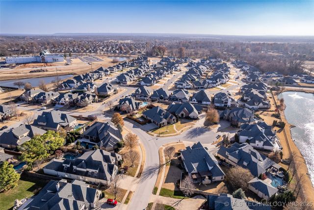 6101 W Birmingham Circle, Broken Arrow, OK 74011