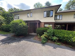 17 Wrisley Court, Essex, VT 05452