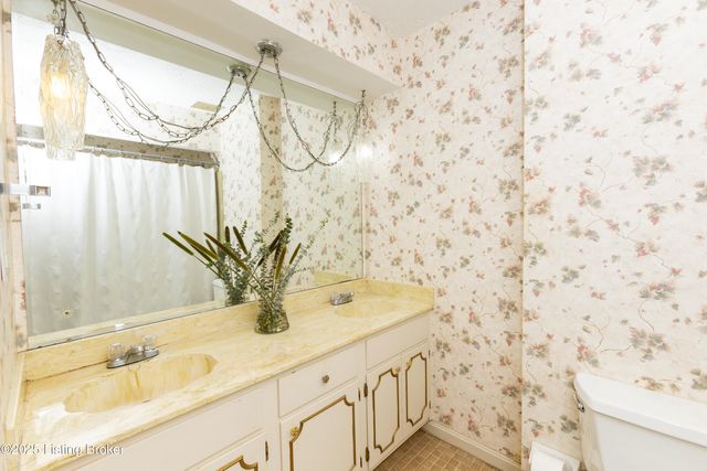 740 Zorn Ave 3F, Louisville, KY 40206