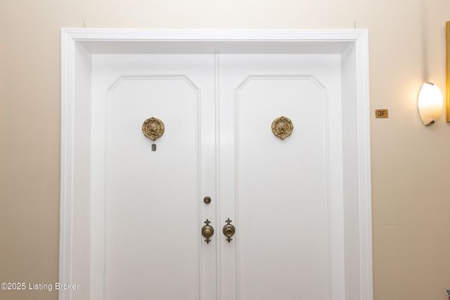 740 Zorn Ave 3F, Louisville, KY 40206