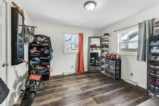 319 S Airwood Avenue, Springfield, MO 65802