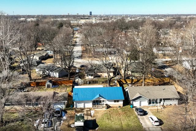 319 S Airwood Avenue, Springfield, MO 65802