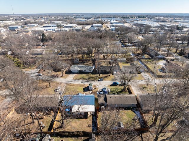 319 S Airwood Avenue, Springfield, MO 65802