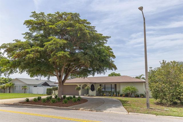 4005 17TH AVENUE W, Bradenton, FL 34205