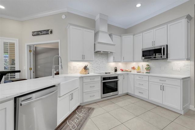 7733 APPLE TREE CIRCLE, Orlando, FL 32819