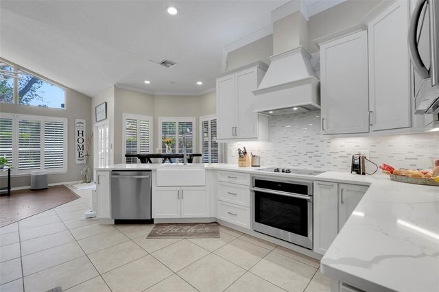 7733 APPLE TREE CIRCLE, Orlando, FL 32819