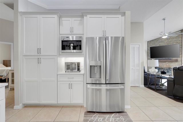 7733 APPLE TREE CIRCLE, Orlando, FL 32819