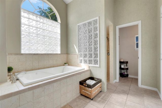 7733 APPLE TREE CIRCLE, Orlando, FL 32819