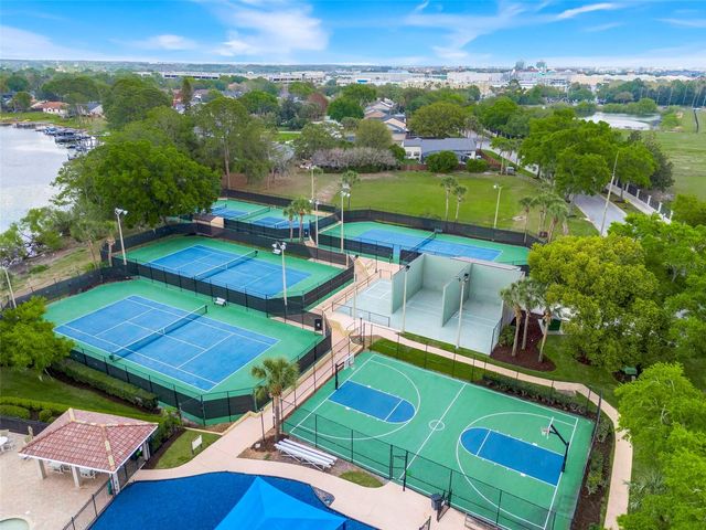 7733 APPLE TREE CIRCLE, Orlando, FL 32819