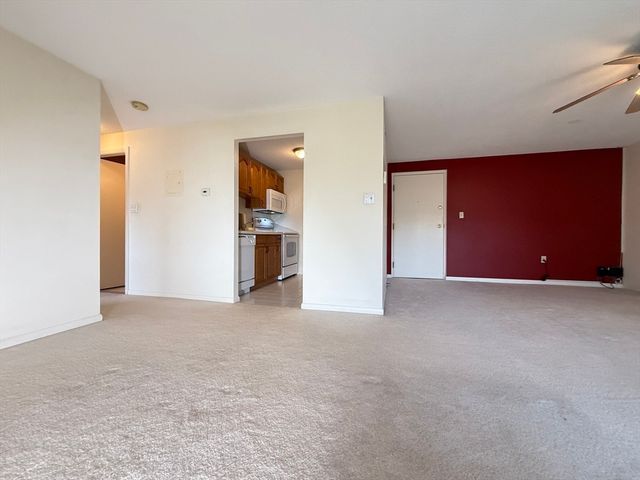 66 Main St 48A, Stoneham, MA 02180