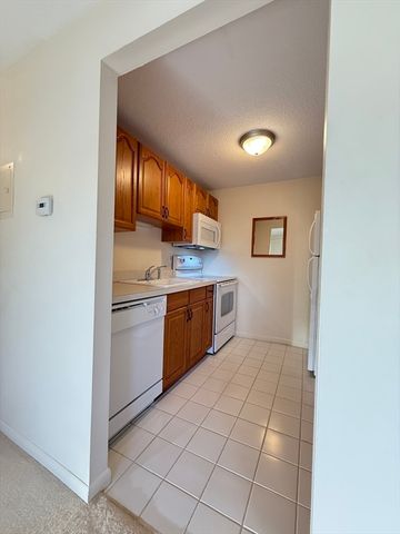 66 Main St 48A, Stoneham, MA 02180