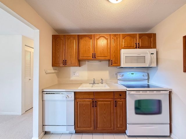 66 Main St 48A, Stoneham, MA 02180