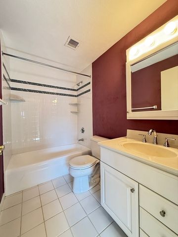 66 Main St 48A, Stoneham, MA 02180